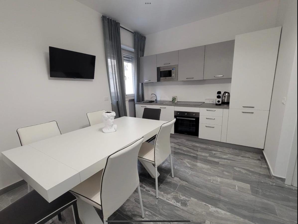 Vatican Inside Apartment 로마 외부 사진